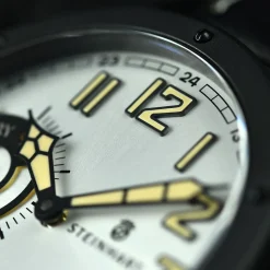 Steinhart Watches Military 47 St1 Silber Ltd. Edition