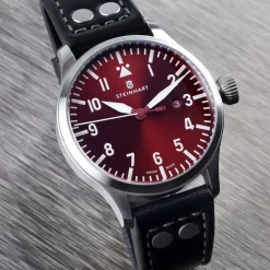 Steinhart Watches Nav B-Uhr 44 Date Red