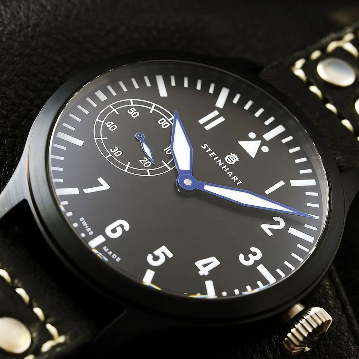 Steinhart Watches Nav B-Uhr 47 Handaufzug Black