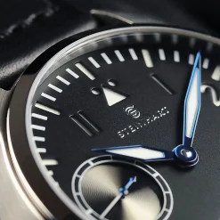 Steinhart Watches Nav B-Uhr 44 St1 Premium Gold