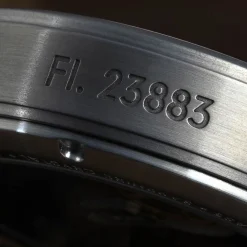 Steinhart Watches Nav B-Uhr 44 Titan A Muster Zentralsekunde