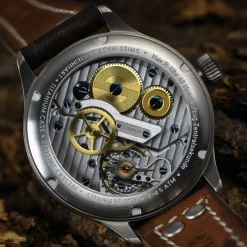 Steinhart Watches Nav B-Uhr 44 Titan B Muster Zentralsekunde