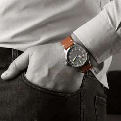 Steinhart Watches Nav B-Uhr 42 Vintage Beige A-Muster