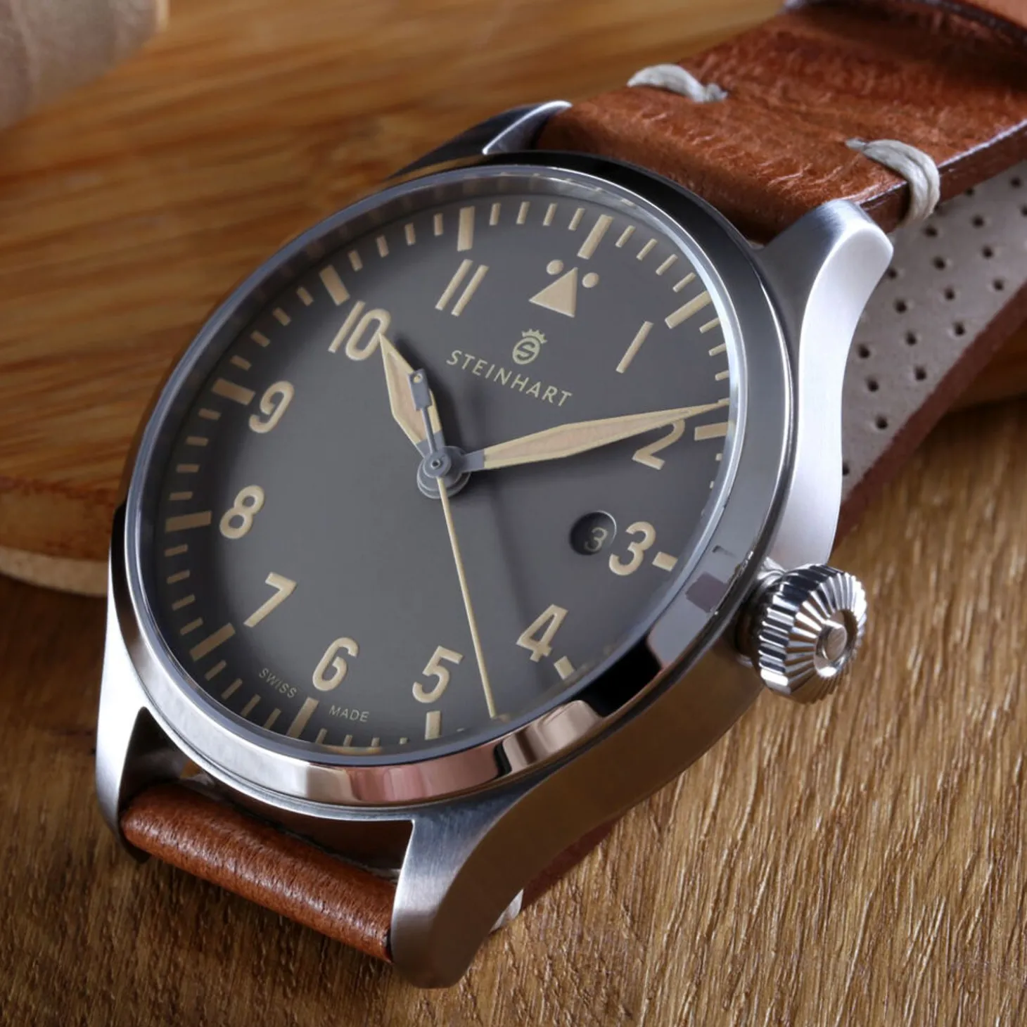 Steinhart Watches Nav B-Uhr 42 Vintage Beige A-Muster