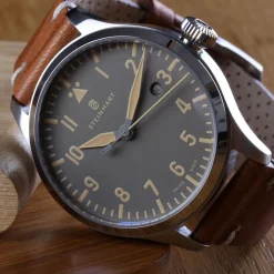 Steinhart Watches Nav B-Uhr 42 Vintage Beige A-Muster