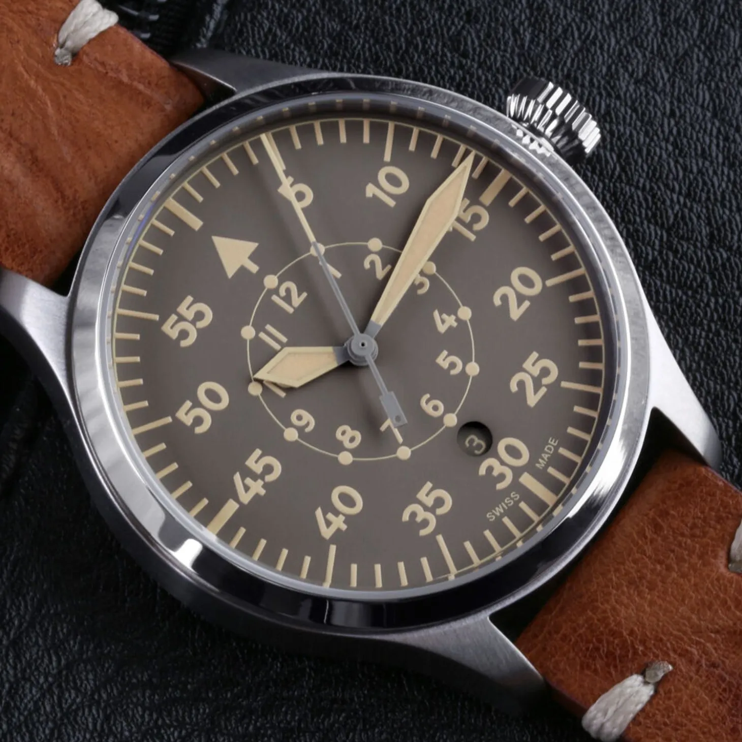 Steinhart Watches Nav B-Uhr 42 Vintage Beige B-Muster