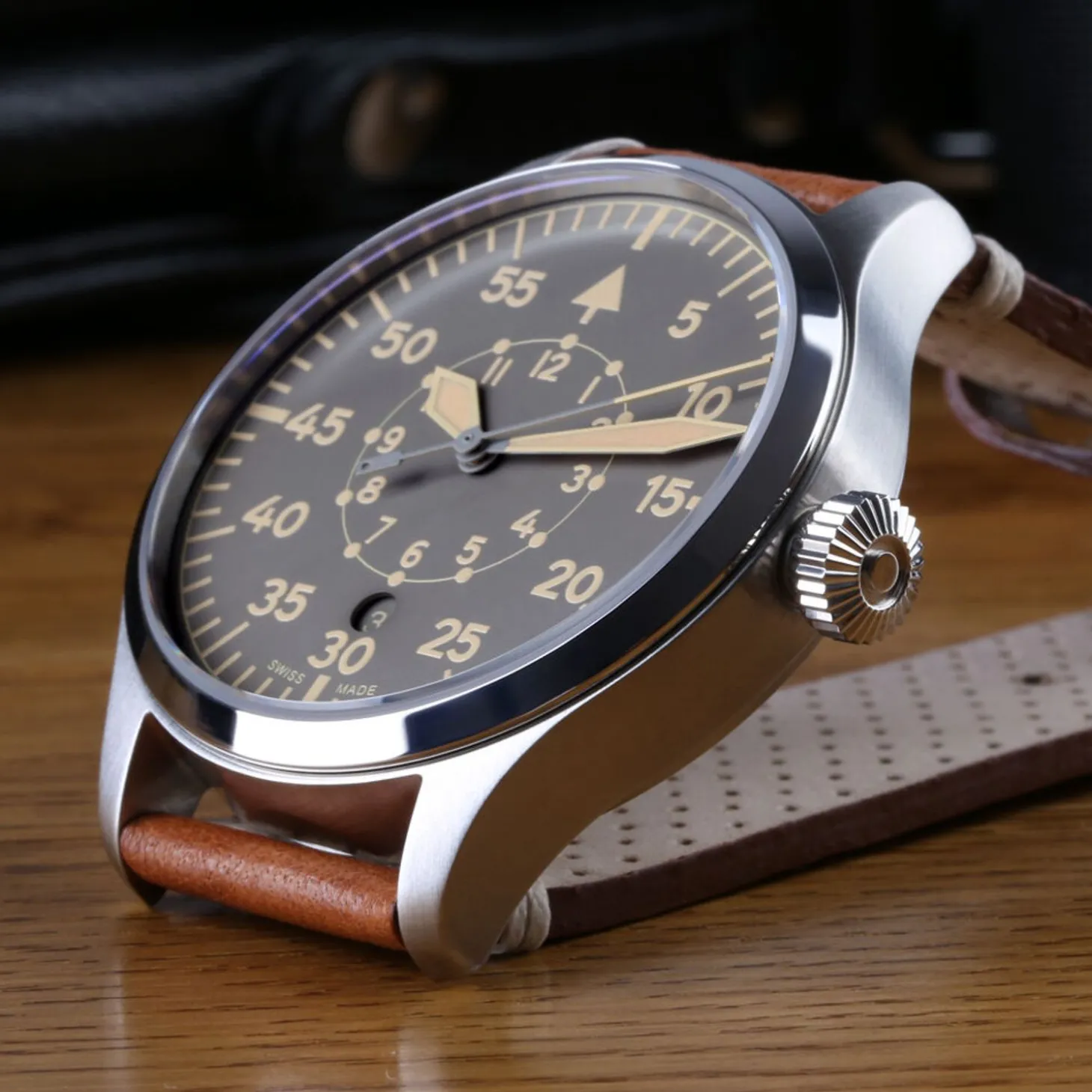 Steinhart Watches Nav B-Uhr 42 Vintage Beige B-Muster