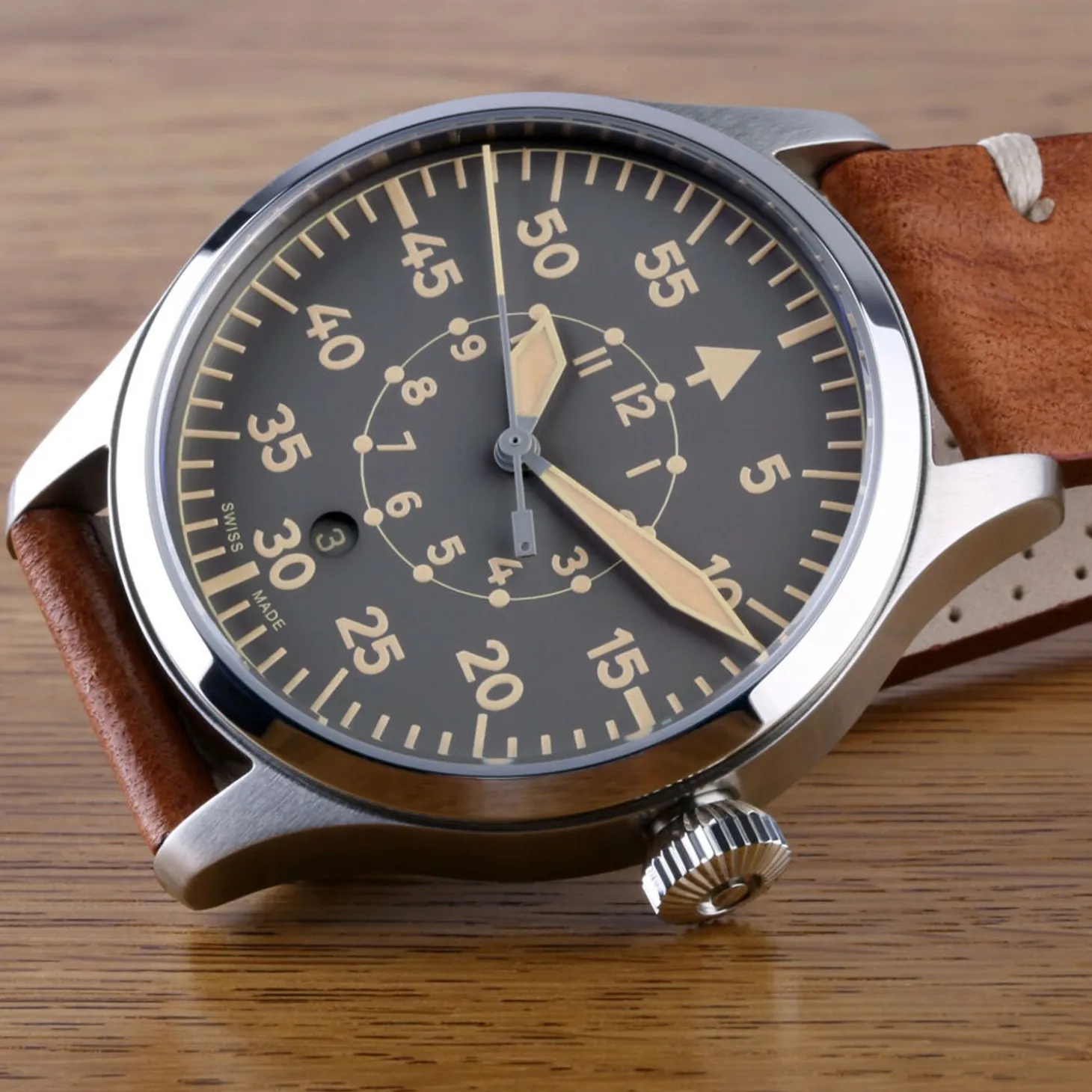 Steinhart Watches Nav B-Uhr 42 Vintage Beige B-Muster