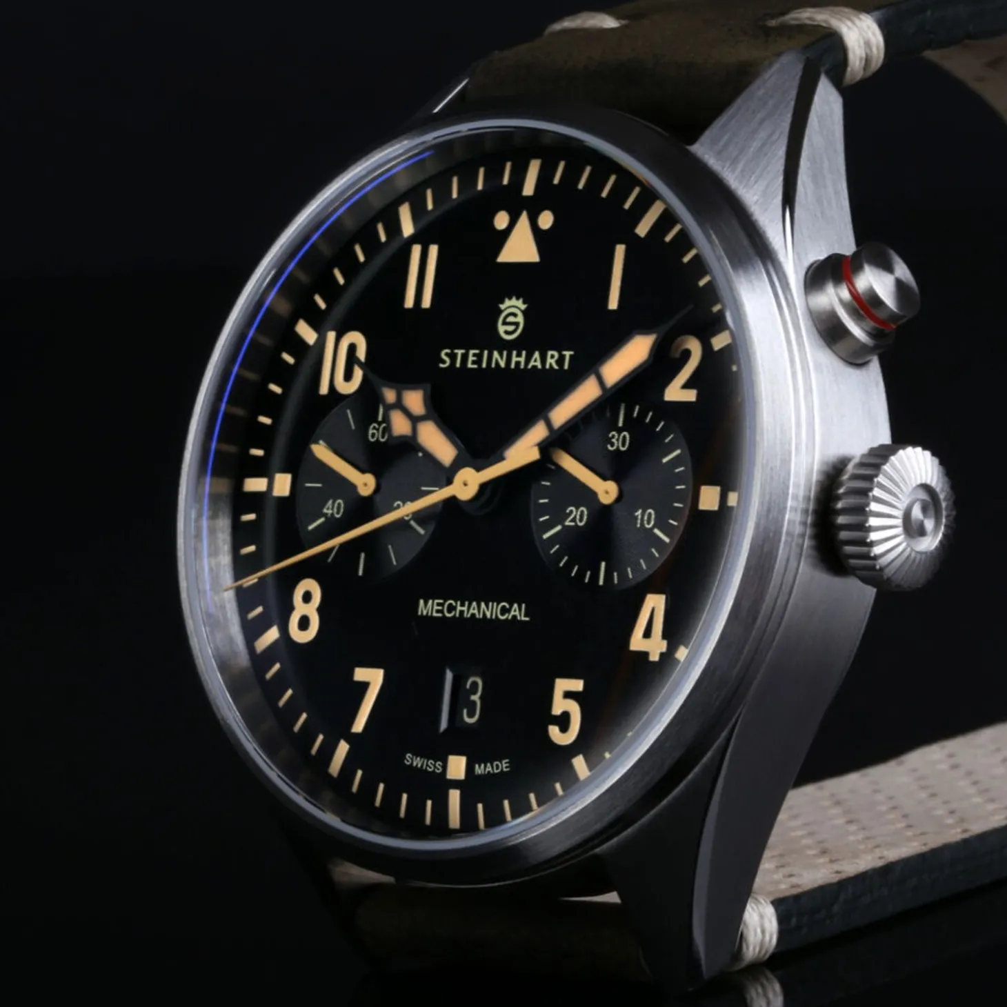 Steinhart Watches Nav.B - Monopusher 42 Black