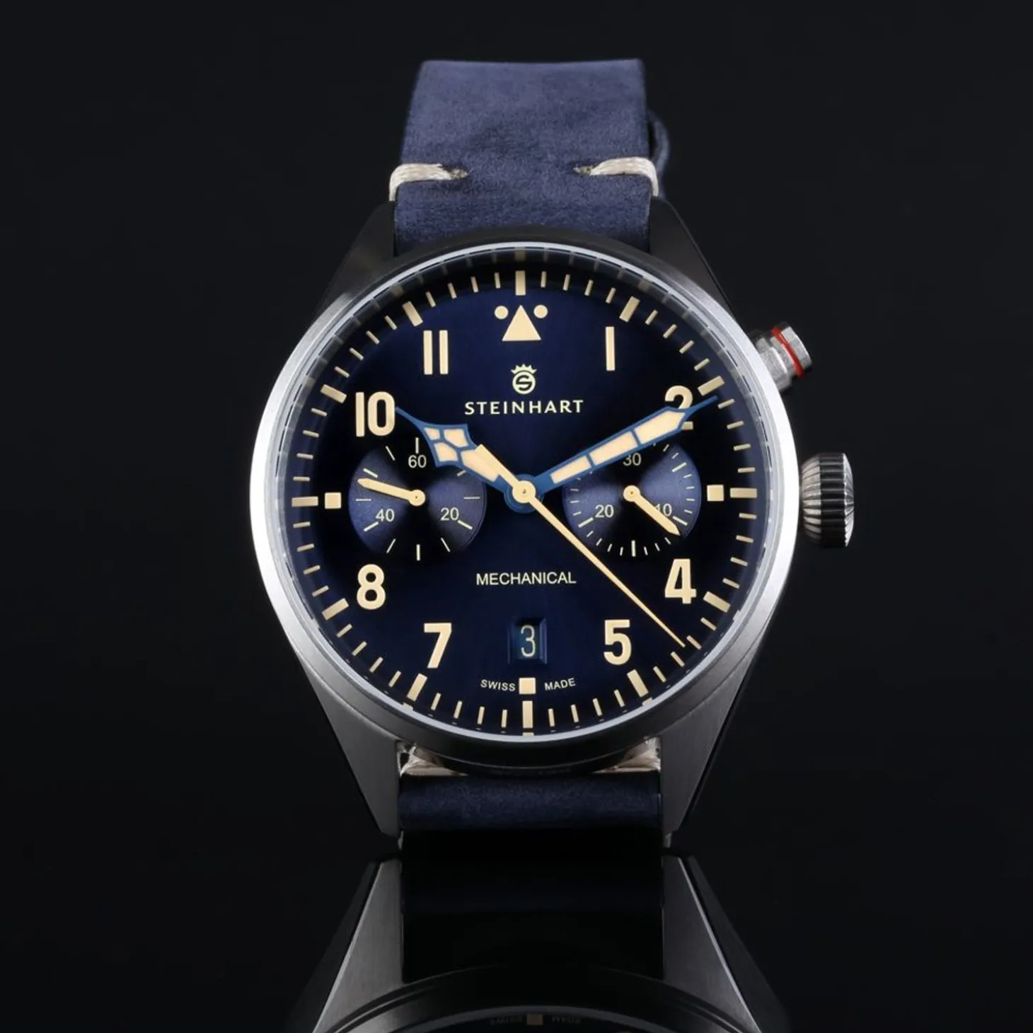 Steinhart Watches Nav.B - Monopusher 42 Blue