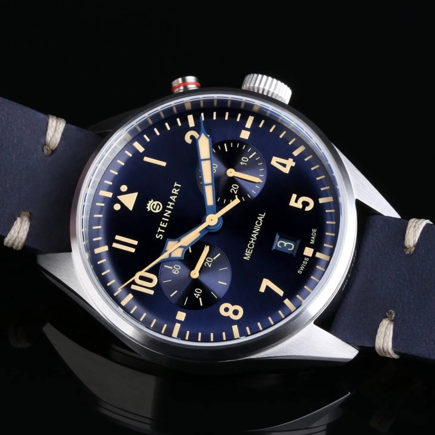 Steinhart Watches Nav.B - Monopusher 42 Blue