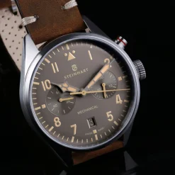 Steinhart Watches Nav.B - Monopusher 42 Grey
