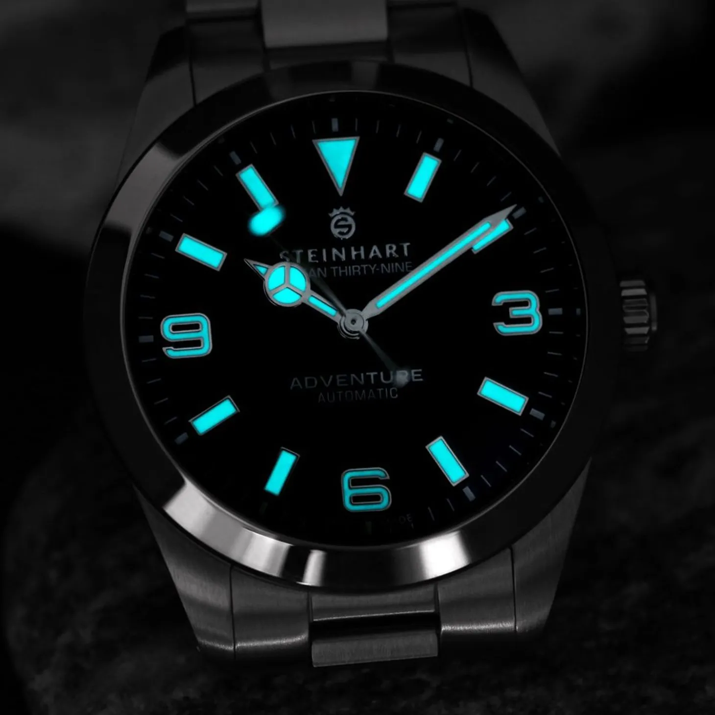Steinhart Watches Ocean 39 Adventure Classic Diver Watch