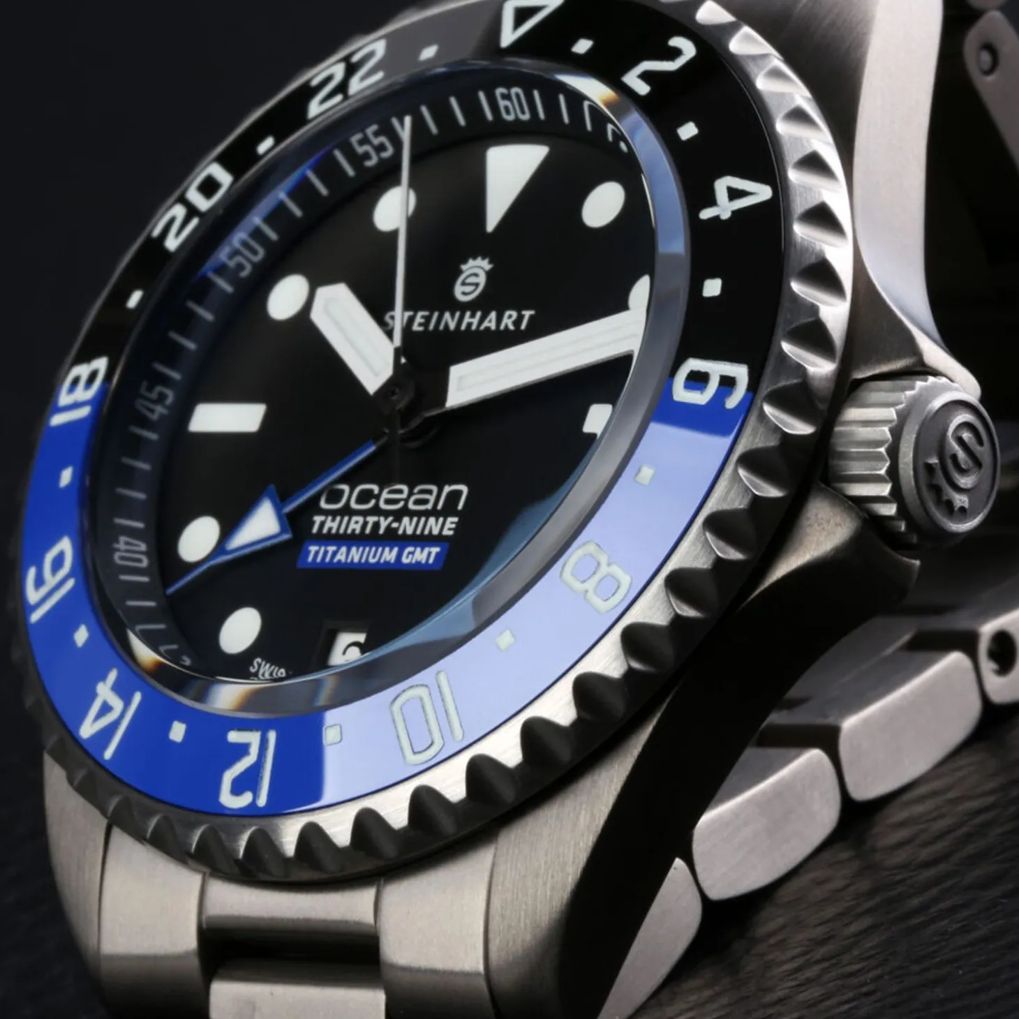Steinhart Watches Ocean 39 Gmt Titan Premium Ceramic
