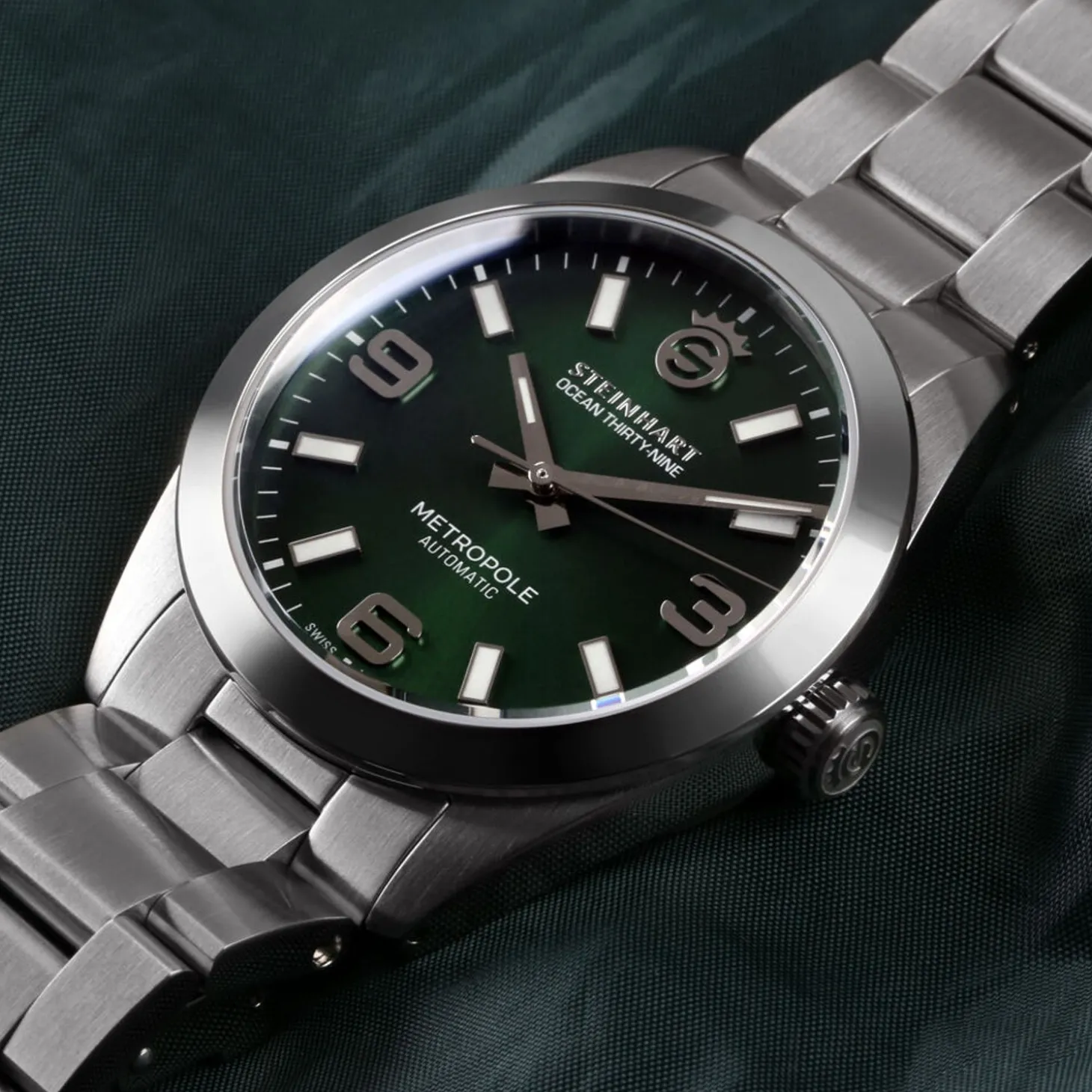 Steinhart Watches Ocean 39 Metropole Sunray Green