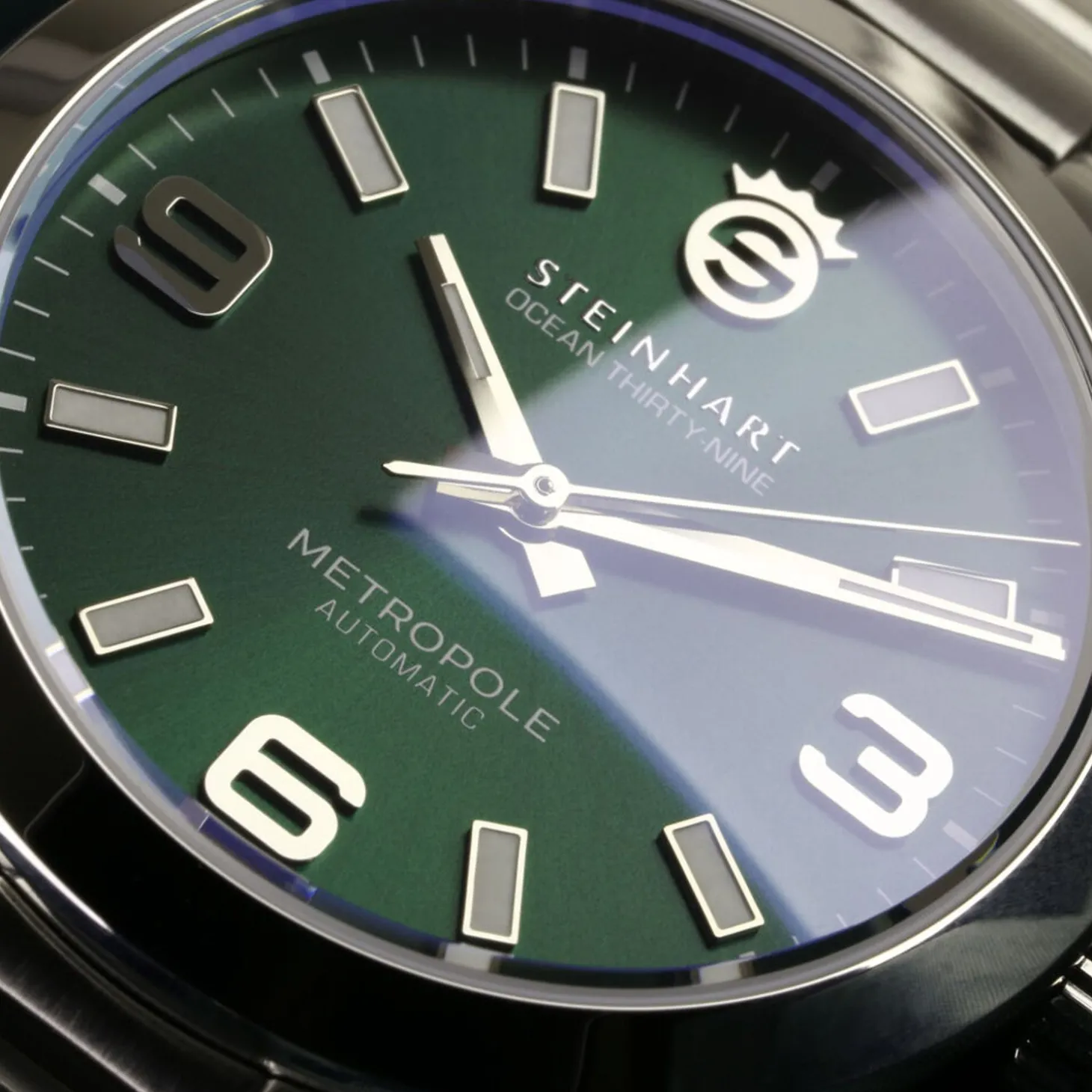 Steinhart Watches Ocean 39 Metropole Sunray Green