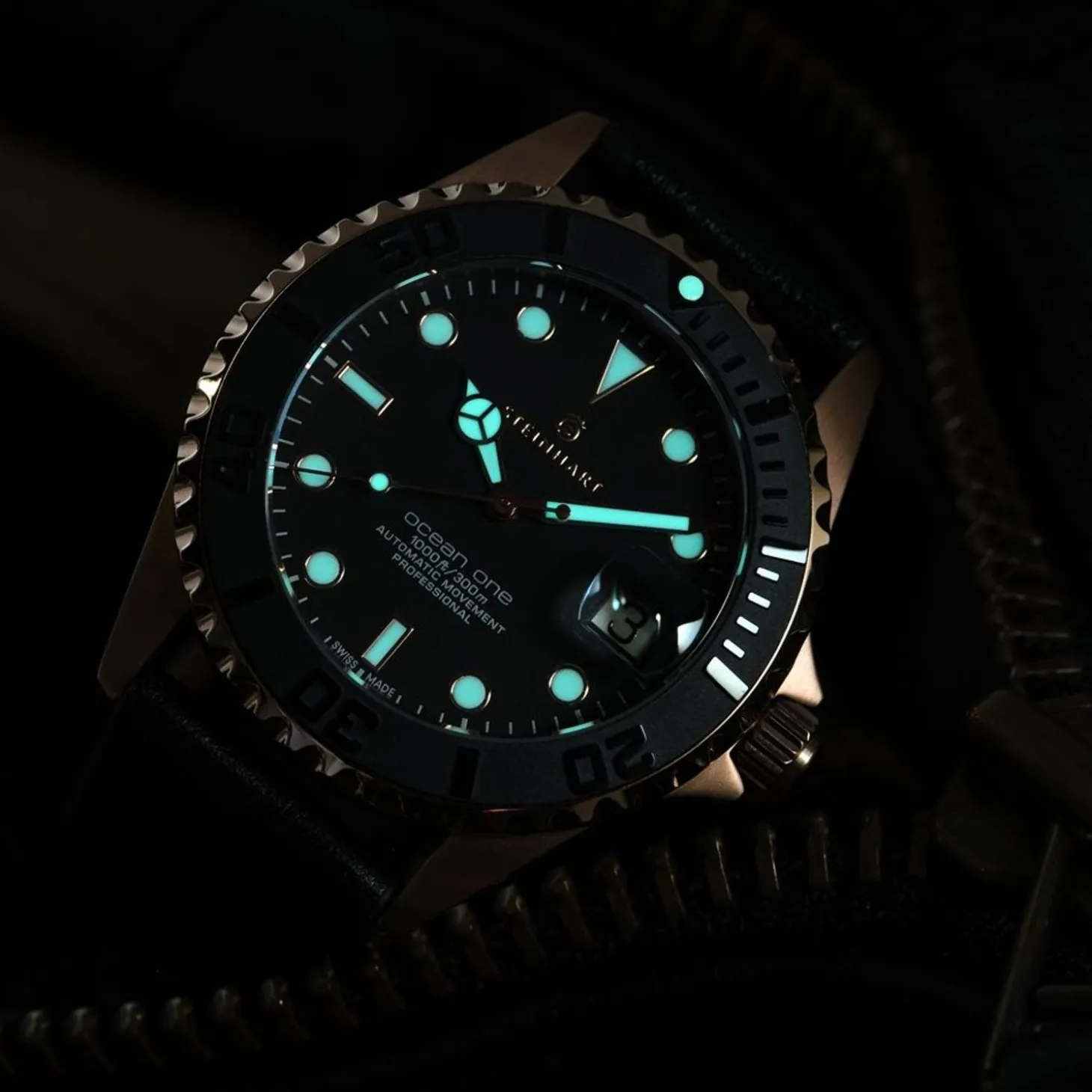 Steinhart Watches Ocean 39 Pink-Gold Ceramic Diver Watch