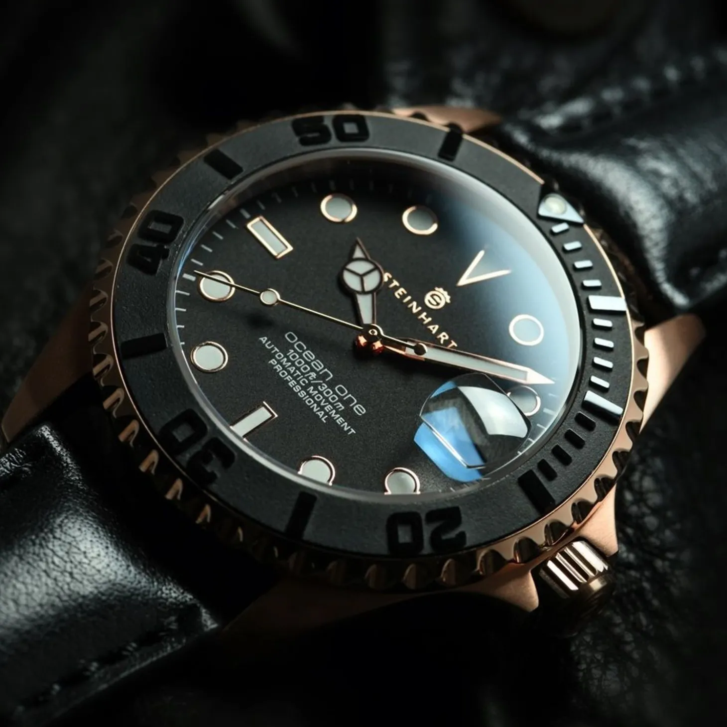 Steinhart Watches Ocean 39 Pink-Gold Ceramic Diver Watch