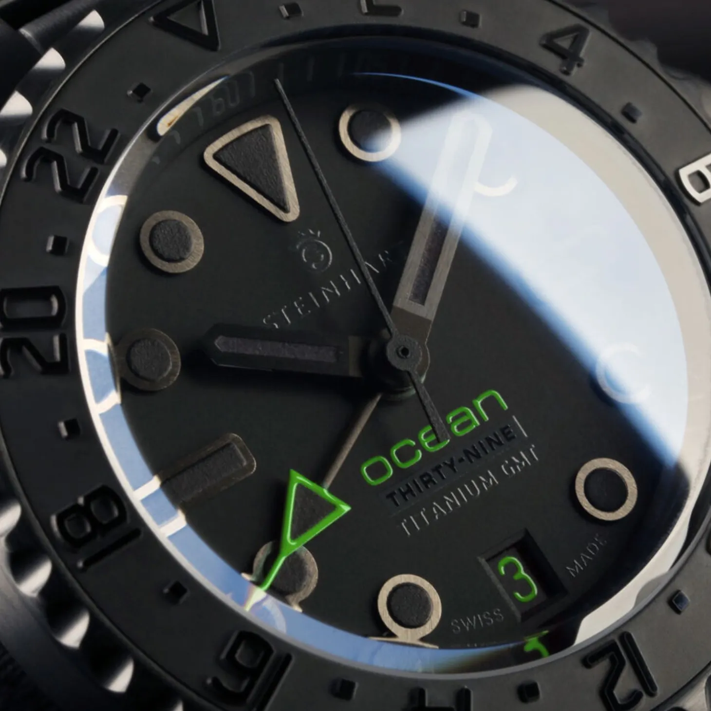 Steinhart Watches Ocean 39 Titanium Gmt Phantom Green