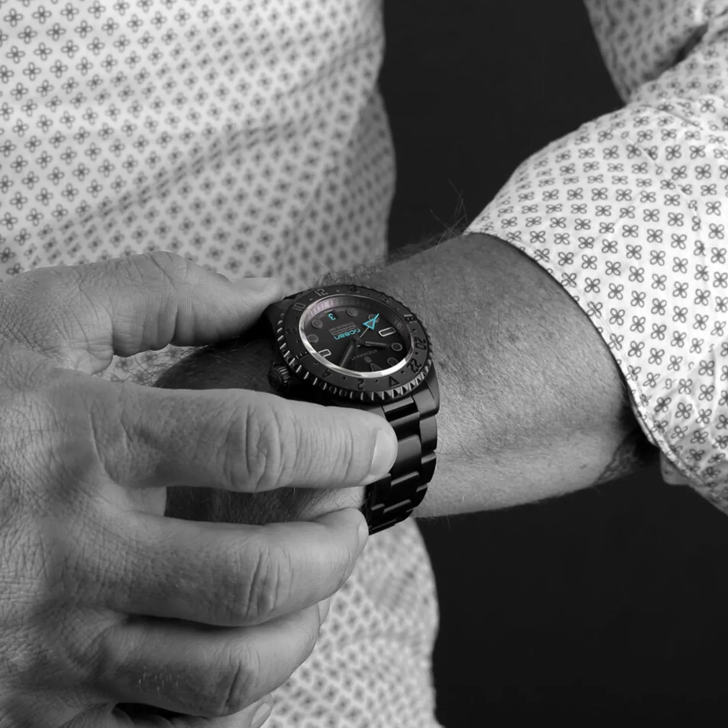 Steinhart Watches Ocean 39 Titanium Gmt Phantom Blue