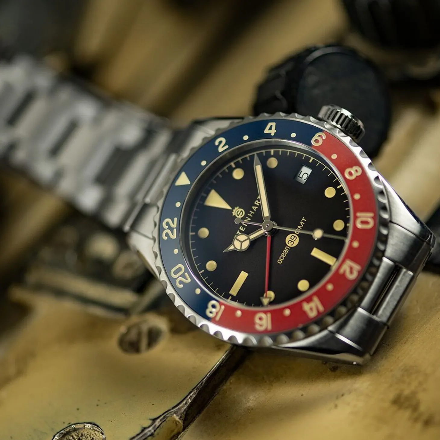Steinhart Watches Ocean 39 Vintage Gmt Premium Blue-Red Ceramic Diver Watch
