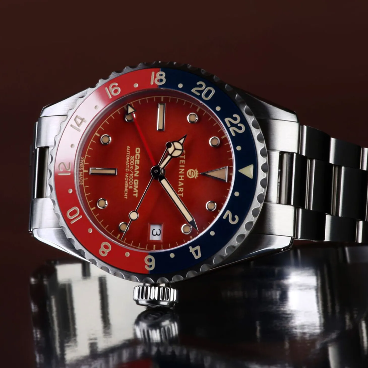 Steinhart Watches Ocean 39 Vintage Gmt Premium Red Ceramic Diver Watch